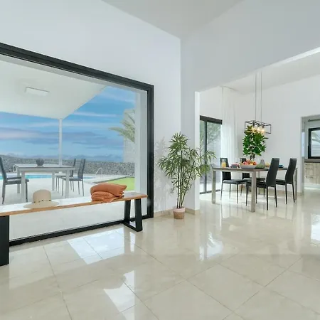 Marblau Lanzarote Вилла Коста Бланка